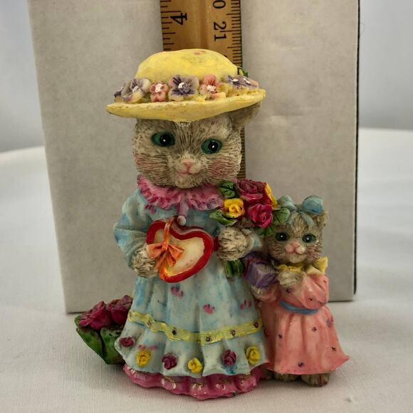 Holiday Teddy Bears & Cats Resin Figurines Seasonal Set of 4 - Picture 2 of 13